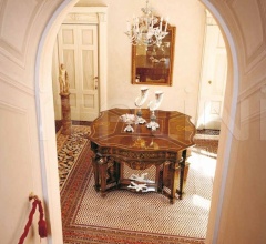 Консоль TR0232CX/TR0232QX фабрика BelCor Interiors