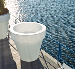 Горшок Vas-One Family/Big Bo Горшок Vas-One Family/Big Bo фабрика Serralunga