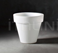 Кашпо Vas-Three Кашпо Vas-Three фабрика Serralunga