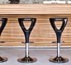 Барный табурет Zuff Барный табурет Zuff фабрика Serralunga