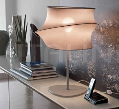 Итальянские Настольные светильники - Настольная лампа CYGNUS Итальянские Настольные светильники - Настольная лампа CYGNUS фабрика Calligaris