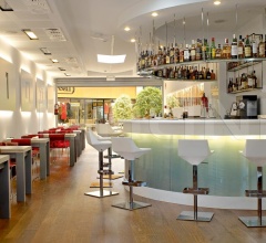 Итальянские Рестораны/Бары - Барный стул FLY фабрика Calligaris