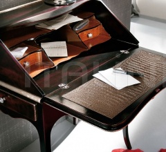 Секретер 21.34 F32 Секретер 21.34 F32 фабрика Tosato