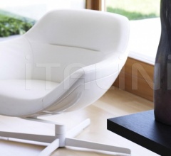 Кресло 277 AUCKLAND Кресло 277 AUCKLAND фабрика Cassina