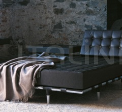 Диван 241 PRIVE Диван 241 PRIVE фабрика Cassina