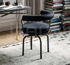 Итальянские Письменные столы - Письменный стол LC19 Итальянские Письменные столы - Письменный стол LC19 фабрика Cassina