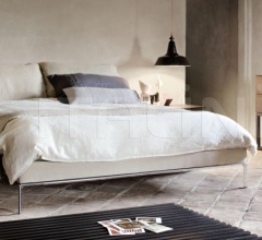 Кровать L32 MOOV Кровать L32 MOOV фабрика Cassina
