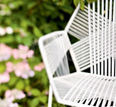 Стул с подлокотниками Tropicalia Стул с подлокотниками Tropicalia фабрика Moroso