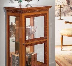 Витрина Neoclassica V 528 Витрина Neoclassica V 528 фабрика Carpanelli