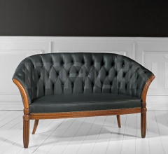 Итальянские Диваны - Двухместный диван Augusto 9508D Итальянские Диваны - Двухместный диван Augusto 9508D фабрика Seven Sedie