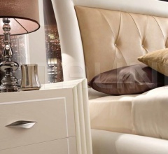 Тумбочка CDTODPF Тумбочка CDTODPF фабрика Ferretti & Ferretti