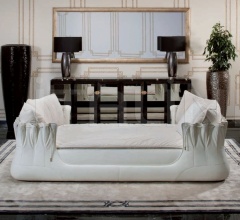 Настенное зеркало TORTONA фабрика Saint Babila