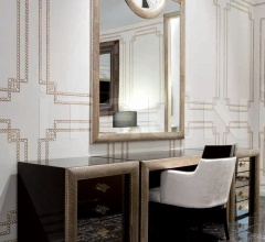 Настенное зеркало TORTONA фабрика Saint Babila