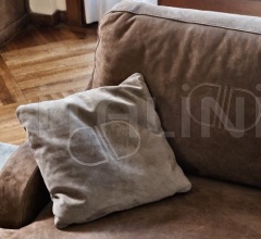 Подушка декоративная BRAND 00118 Подушка декоративная BRAND 00118 фабрика Signorini & Coco