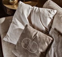 Подушка декоративная BRAND 00118 Подушка декоративная BRAND 00118 фабрика Signorini & Coco