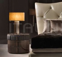 Прикроватная тумбочка DOUBLE C 00034 Прикроватная тумбочка DOUBLE C 00034 фабрика Signorini & Coco