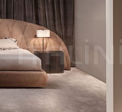 Прикроватная тумбочка MAYFAIR 00039 Прикроватная тумбочка MAYFAIR 00039 фабрика Signorini & Coco