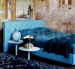 Итальянские Кровати - Кровать Bluemoon фабрика Poltrona Frau