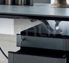 Письменный стол CORINTHIA DESK Письменный стол CORINTHIA DESK фабрика Poltrona Frau