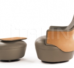 Кресло Assaya фабрика Poltrona Frau