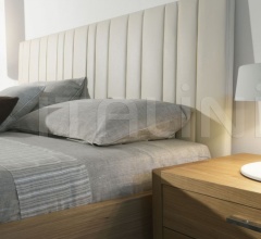 Кровать VEZIO фабрика Riva 1920