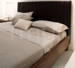 Кровать VEZIO фабрика Riva 1920