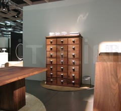 Комод-шкаф GASTONIA фабрика Riva 1920