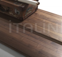 Книжный стеллаж TUBULAR фабрика Riva 1920