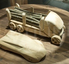 Машина MACCHINA “AERO F001“ фабрика Riva 1920