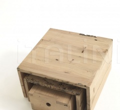 Журнальный столик BRIC-A-BRAC Журнальный столик BRIC-A-BRAC фабрика Riva 1920