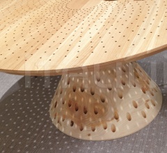 Стол обеденный COLINO ROUND фабрика Riva 1920