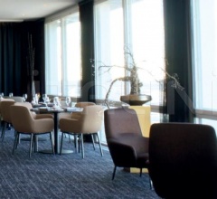 Итальянские Стулья, табуреты - Стул с подлокотниками Flavin фабрика Minotti