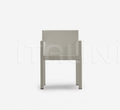 Итальянские Уличная мебель - Стул с подлокотниками INOUT 224 фабрика Gervasoni