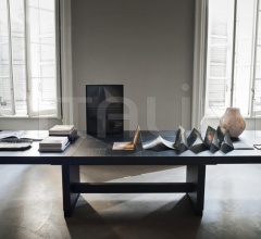 Стол обеденный Checker Стол обеденный Checker фабрика Flexform