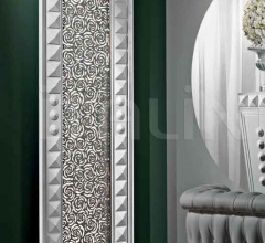 Итальянские Интерьерные декорации - Интерьерная декорация BODY LIGHT 214 PIRAMID фабрика Vismara Design