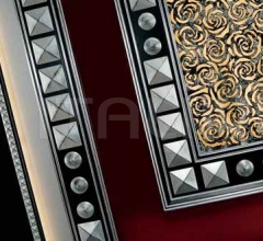 Итальянские Интерьерные декорации - Интерьерная декорация BODY LIGHT 120 PIRAMID фабрика Vismara Design