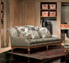 Трехместный диван Sophie S 563 Трехместный диван Sophie S 563 фабрика Elledue