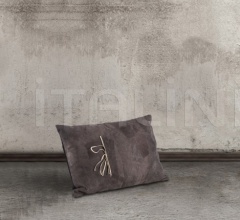 Подушка DB004384 Подушка DB004384 фабрика Dialma Brown