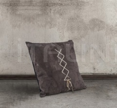 Подушка DB004385 Подушка DB004385 фабрика Dialma Brown