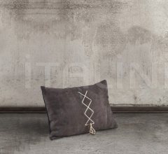Подушка DB004387 Подушка DB004387 фабрика Dialma Brown