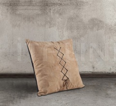 Подушка DB004388 Подушка DB004388 фабрика Dialma Brown