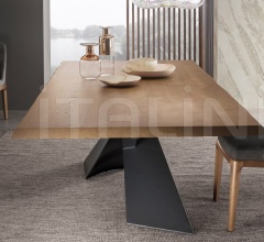 Стол обеденный Living фабрика Riflessi