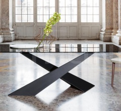 Стол обеденный Living фабрика Riflessi