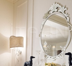 Настенное зеркало Diana фабрика Vittoria Orlandi