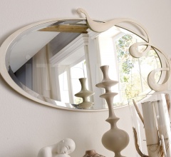 Настенное зеркало Rico фабрика Vittoria Orlandi