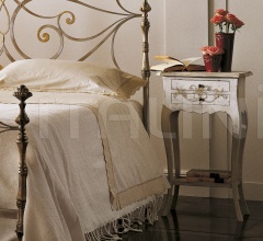 Итальянские Спальни - Тумбочка Eliseo фабрика Vittoria Orlandi