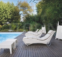 Столик RELAXIA Столик RELAXIA фабрика Atmosphera