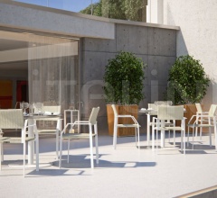 Стул с подлокотниками Cloud Armchair Стул с подлокотниками Cloud Armchair фабрика Atmosphera