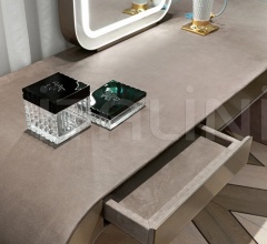 Туалетный столик Wright Туалетный столик Wright фабрика IPE Cavalli (Visionnaire)