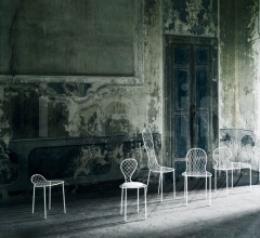 Стул Family Chair Стул Family Chair фабрика Living Divani